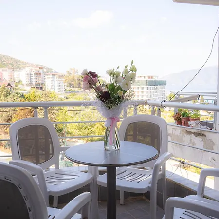Seaview Jonuzaj Appartamento