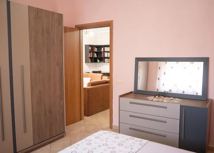 Seaview Jonuzaj Apartamento *